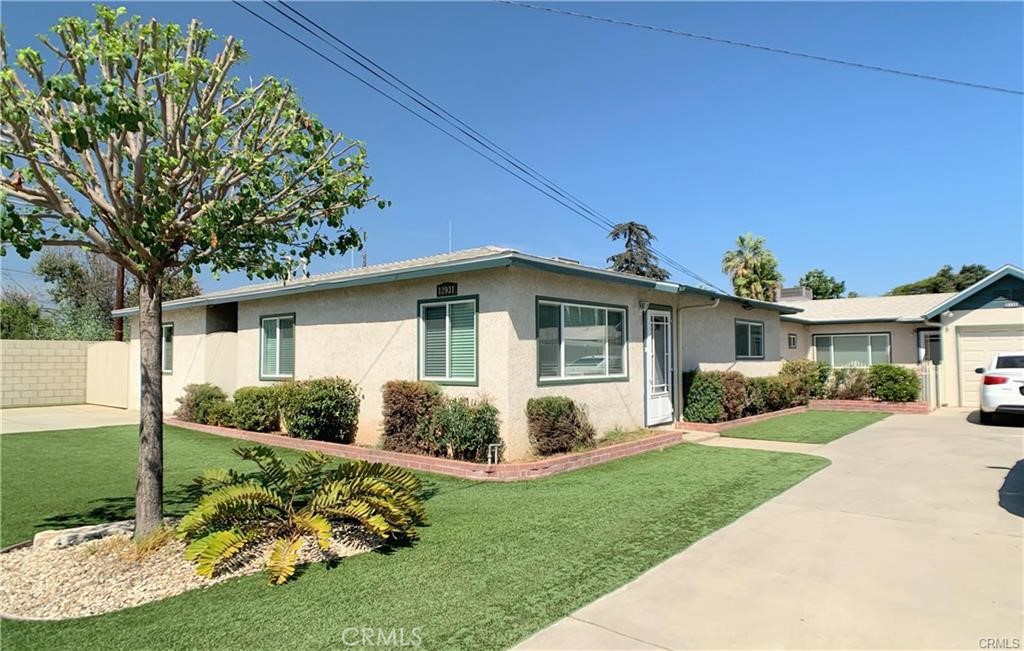 12931 Roswell Avenue
