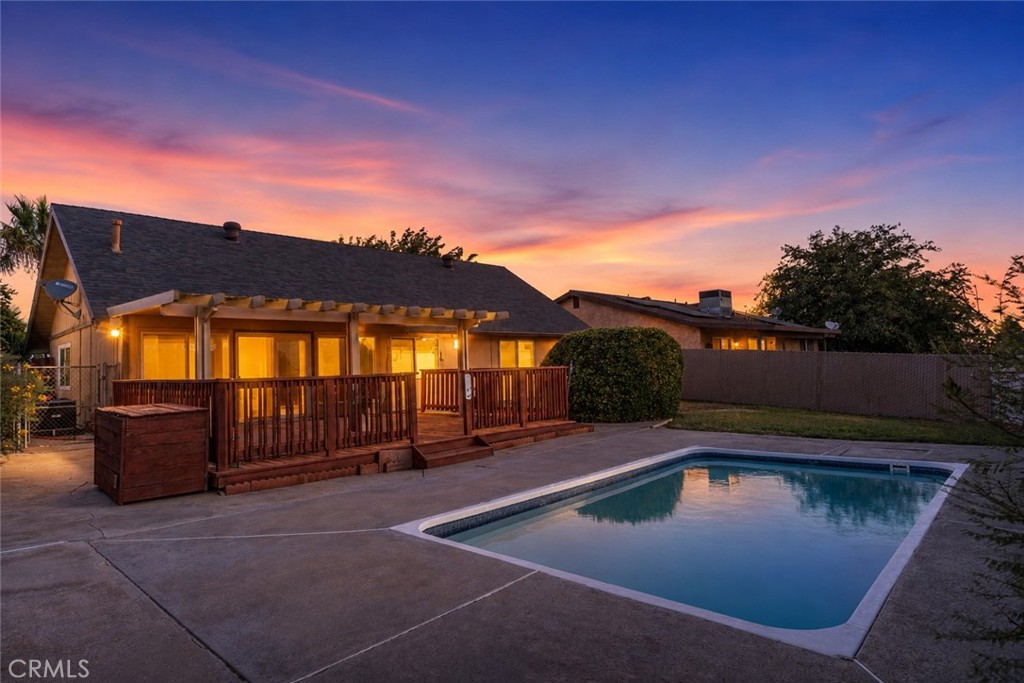 15560 Elmwood Drive