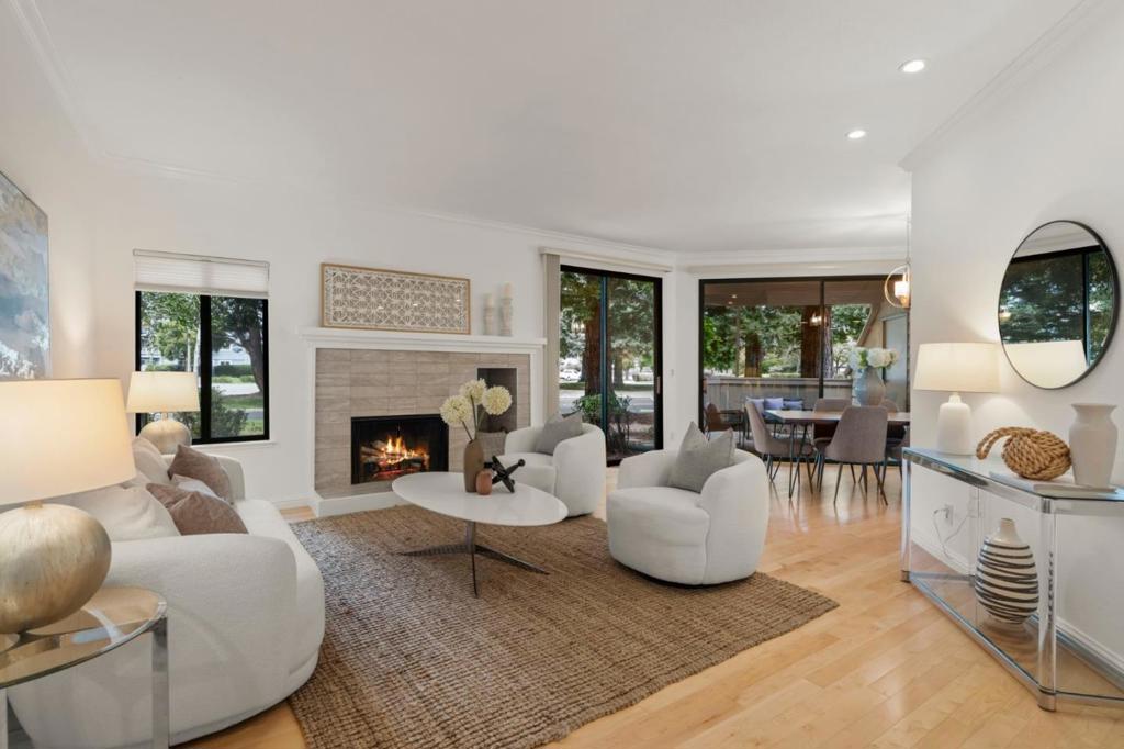 3 Cove Lane