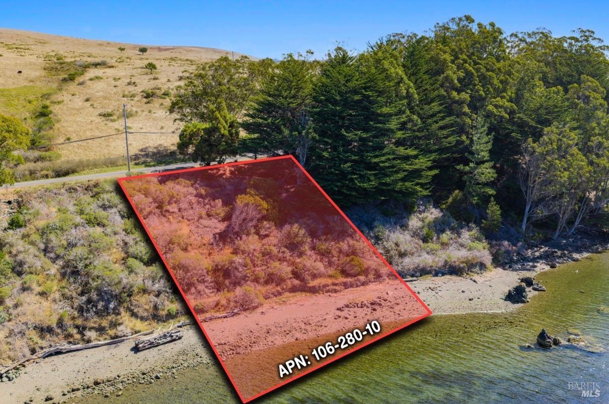 Shoreline Hwy, Marshall, CA 94940