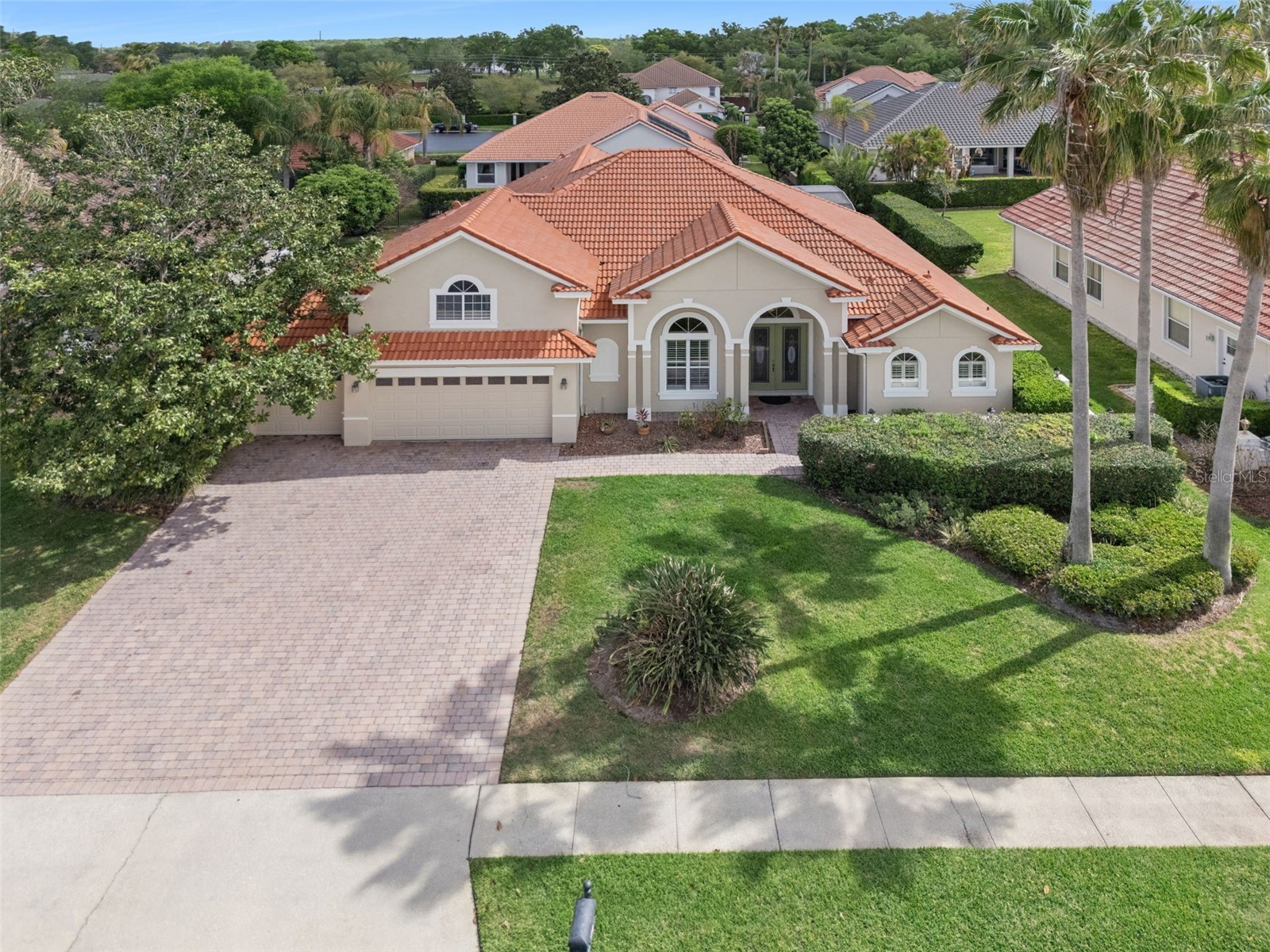 1949 DEERVIEW PLACE
