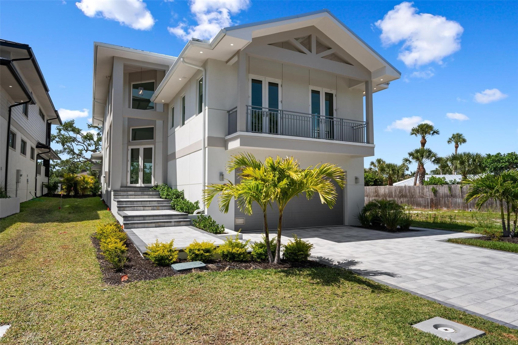 533 VENICE LANE