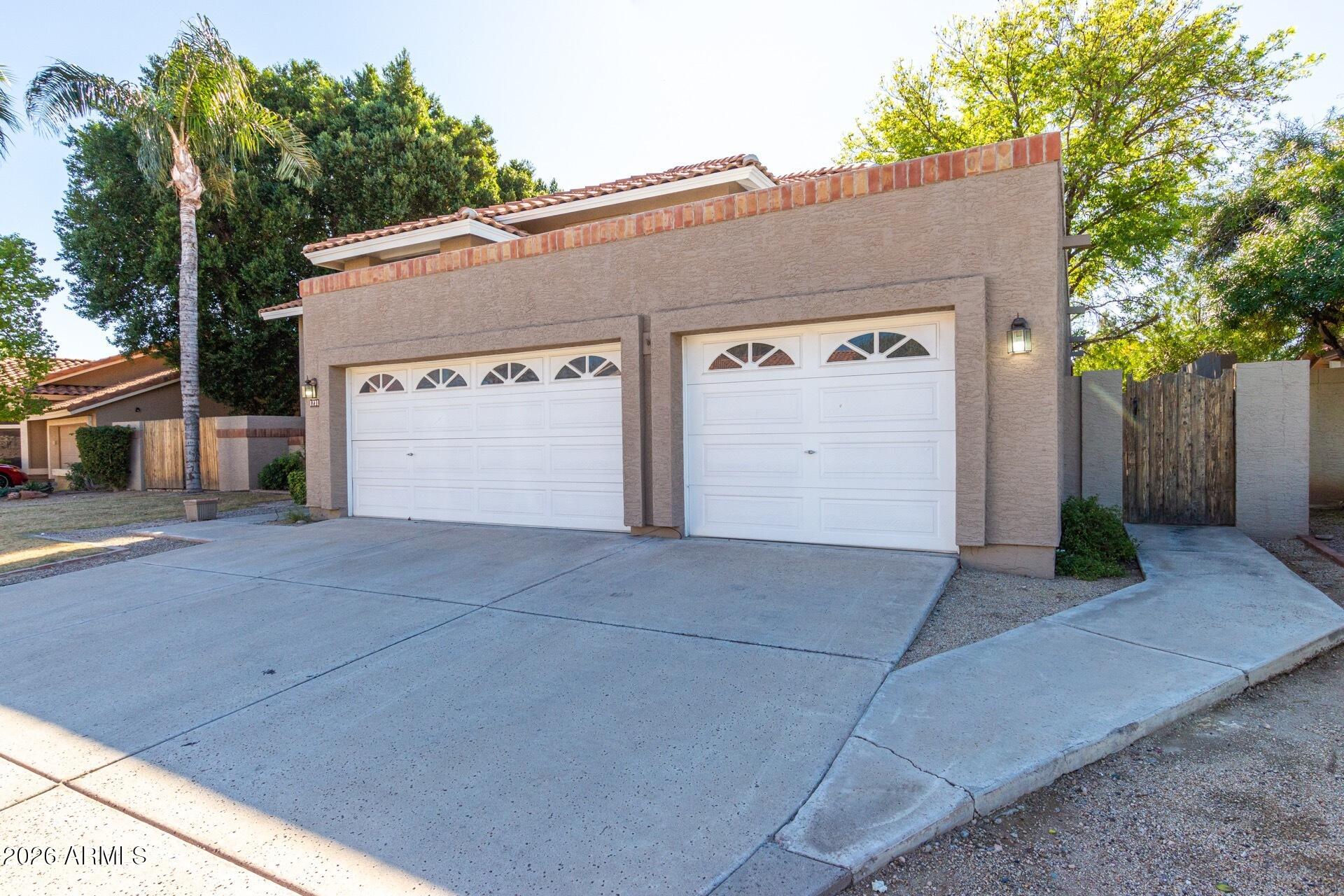 1231 E GRANDVIEW Street, Mesa, AZ 85203