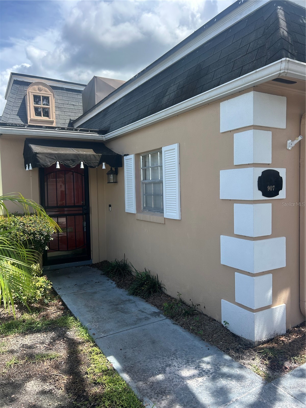 907 HILLARY COURT #5