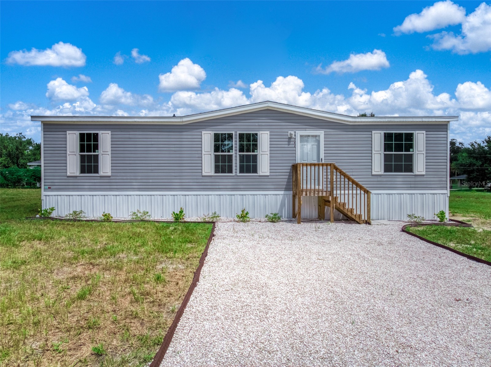 762 SALLY PLACE