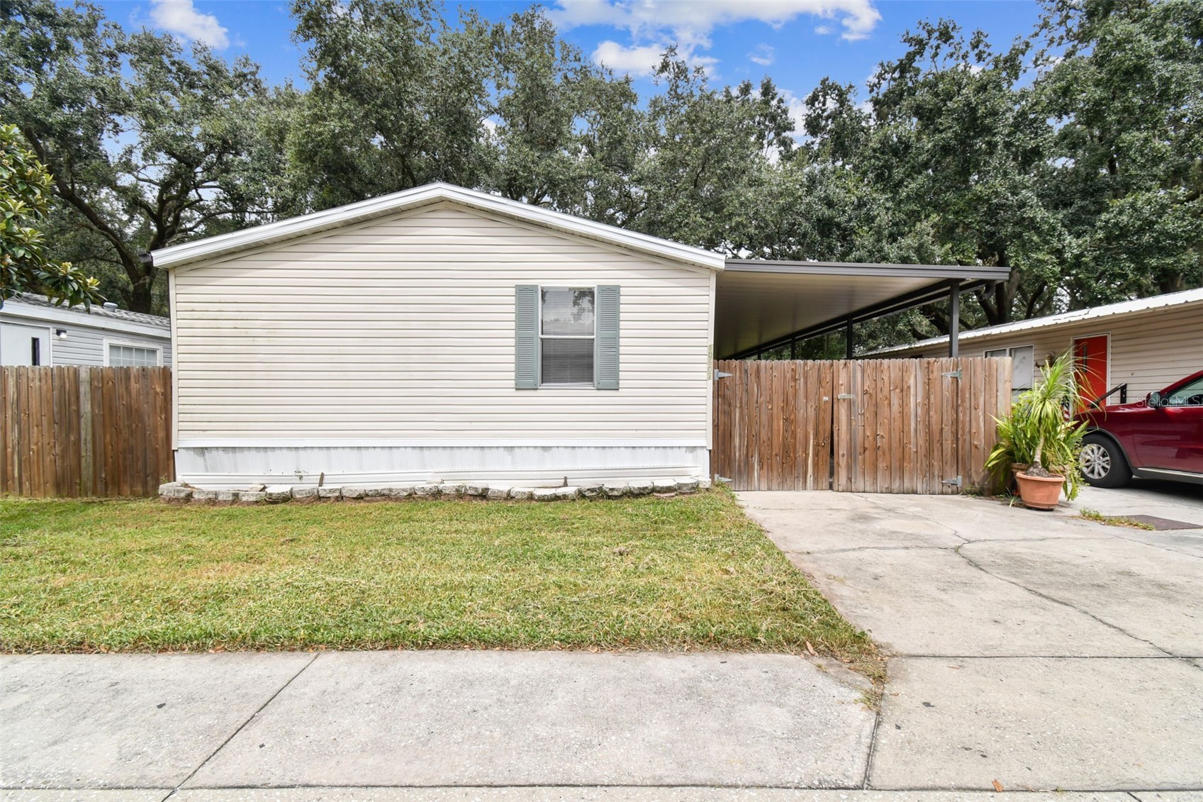10607 BAY HILLS CIRCLE