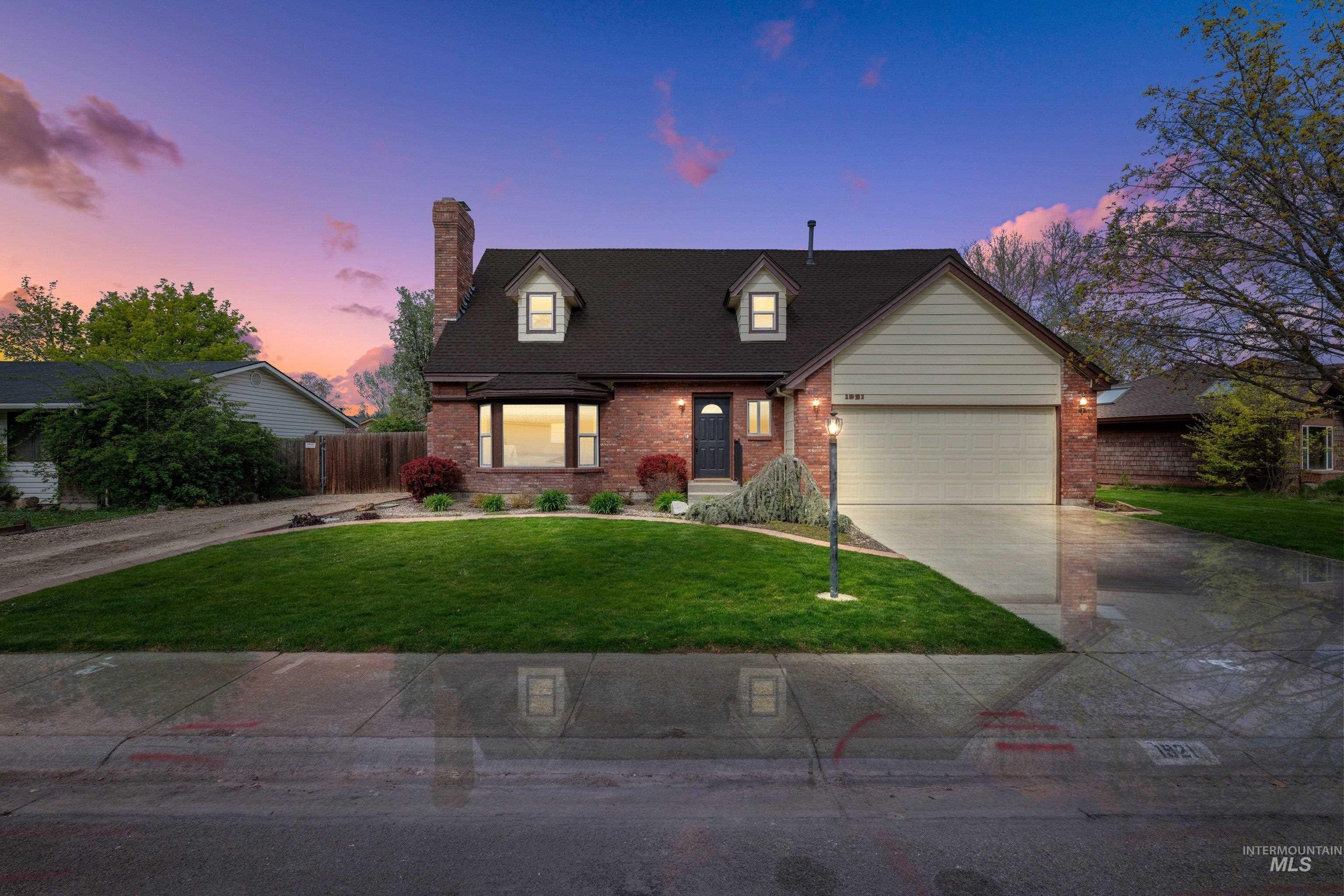 1921 N Incline Way, Meridian ID 83646