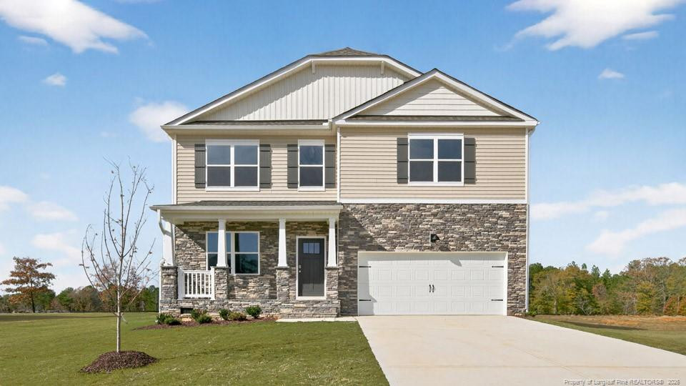 49 Calebs Corner Place, Spring Lake, NC 28390