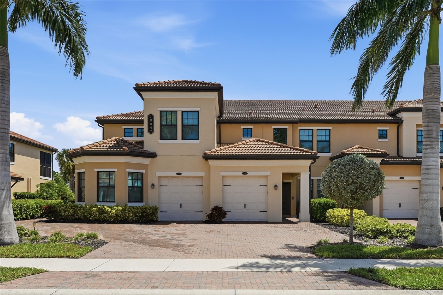 10047 CROOKED CREEK DRIVE 201
