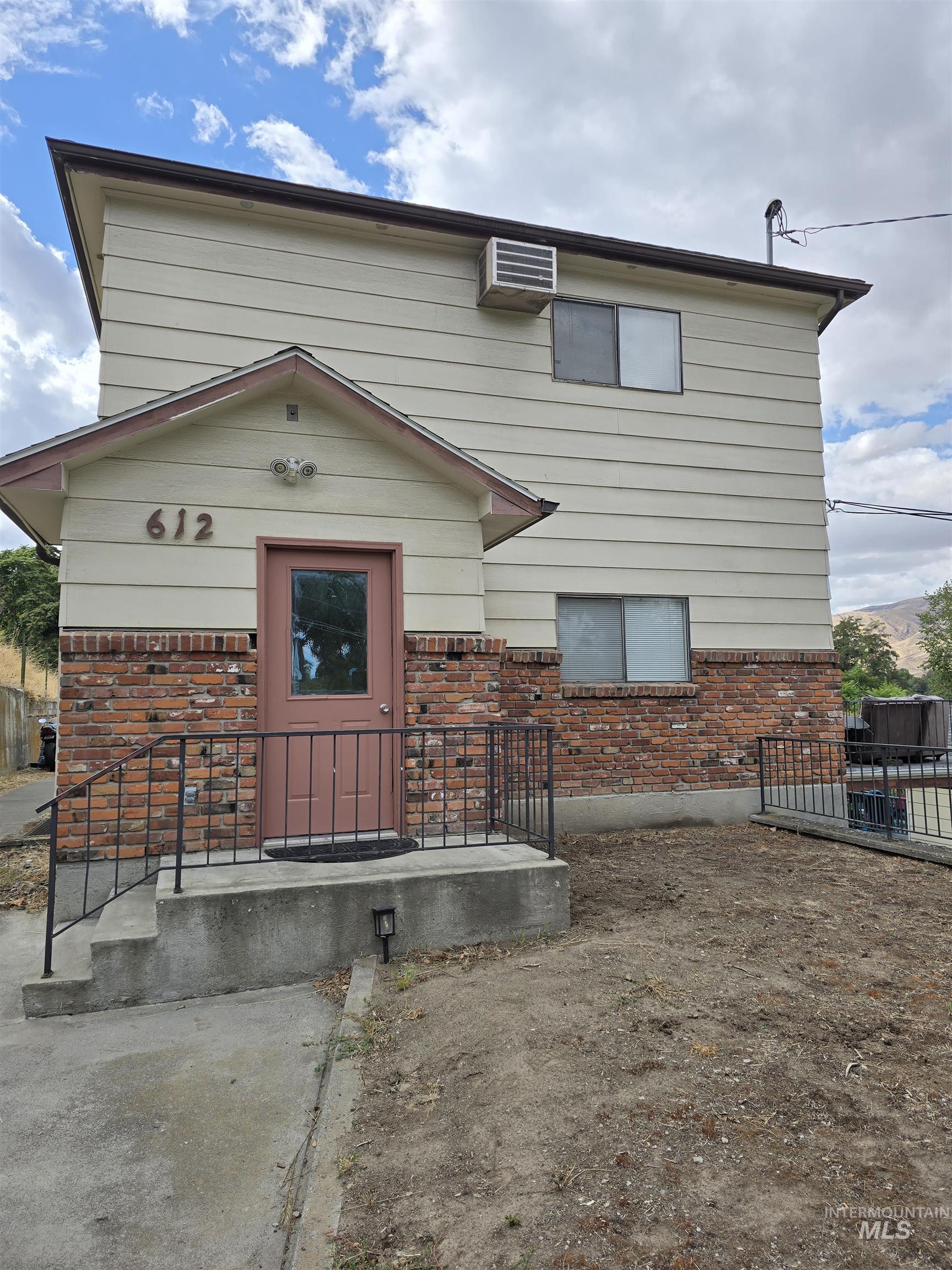 612 10th St, Lewiston ID 83501