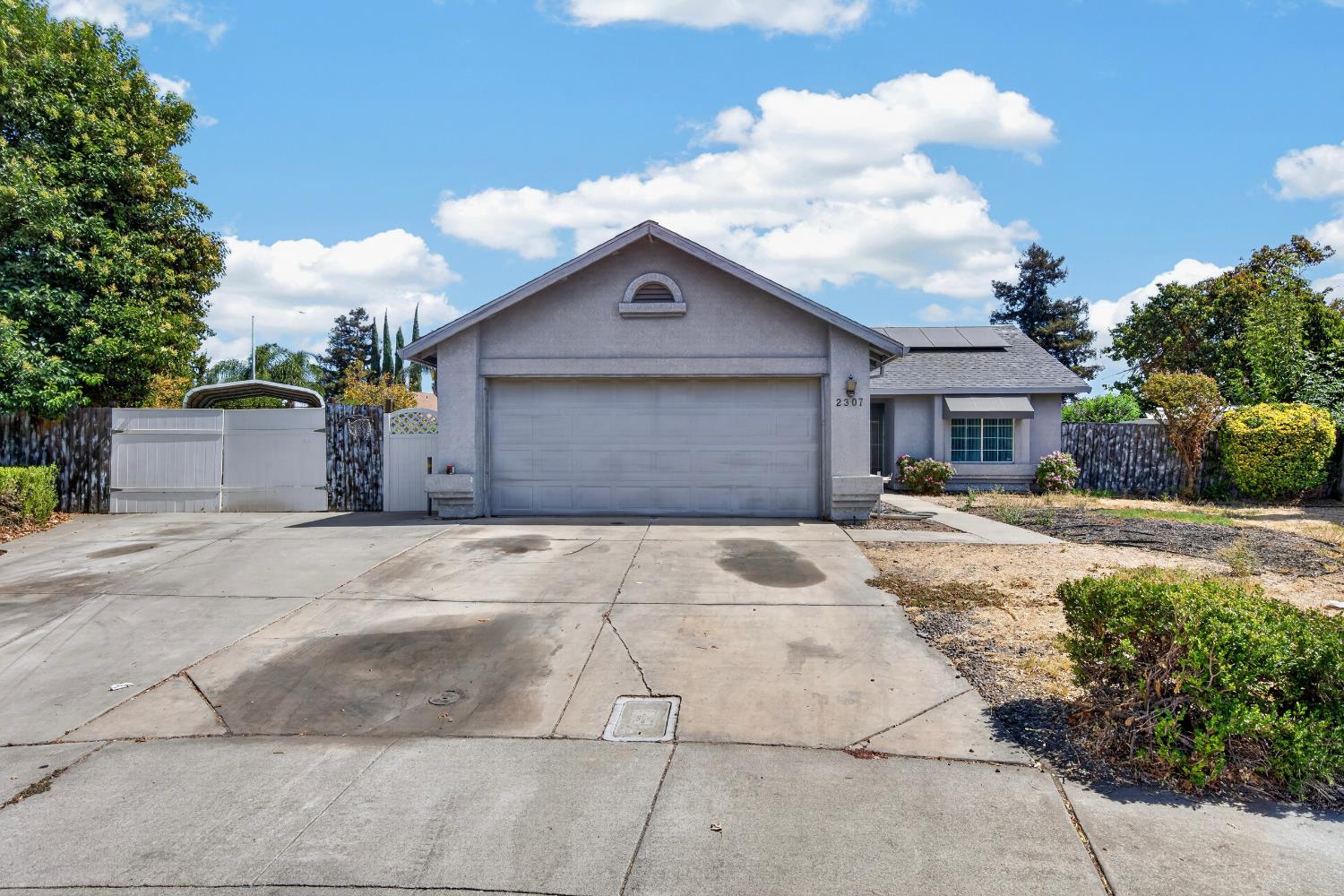 2307 Blue Tees Dr, Stockton, CA 95206-4662