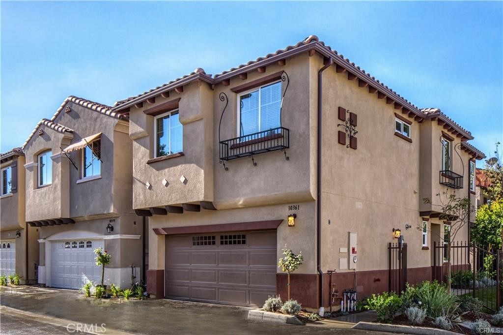 10349 Diamond Way