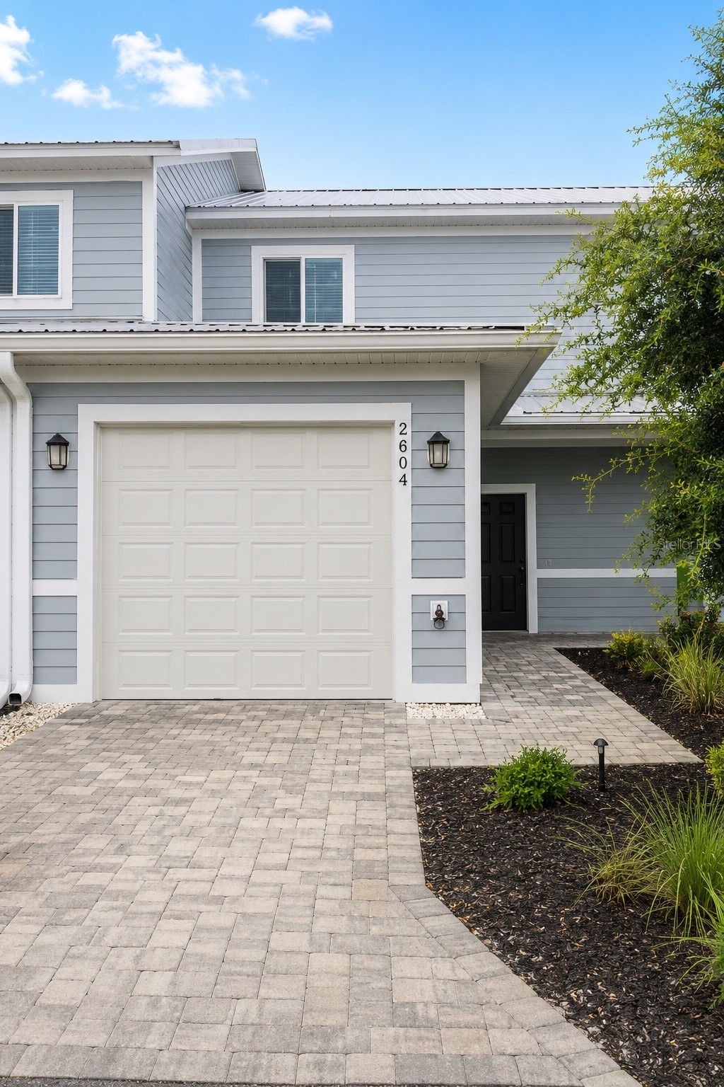 2604 TANOAK TERRACE