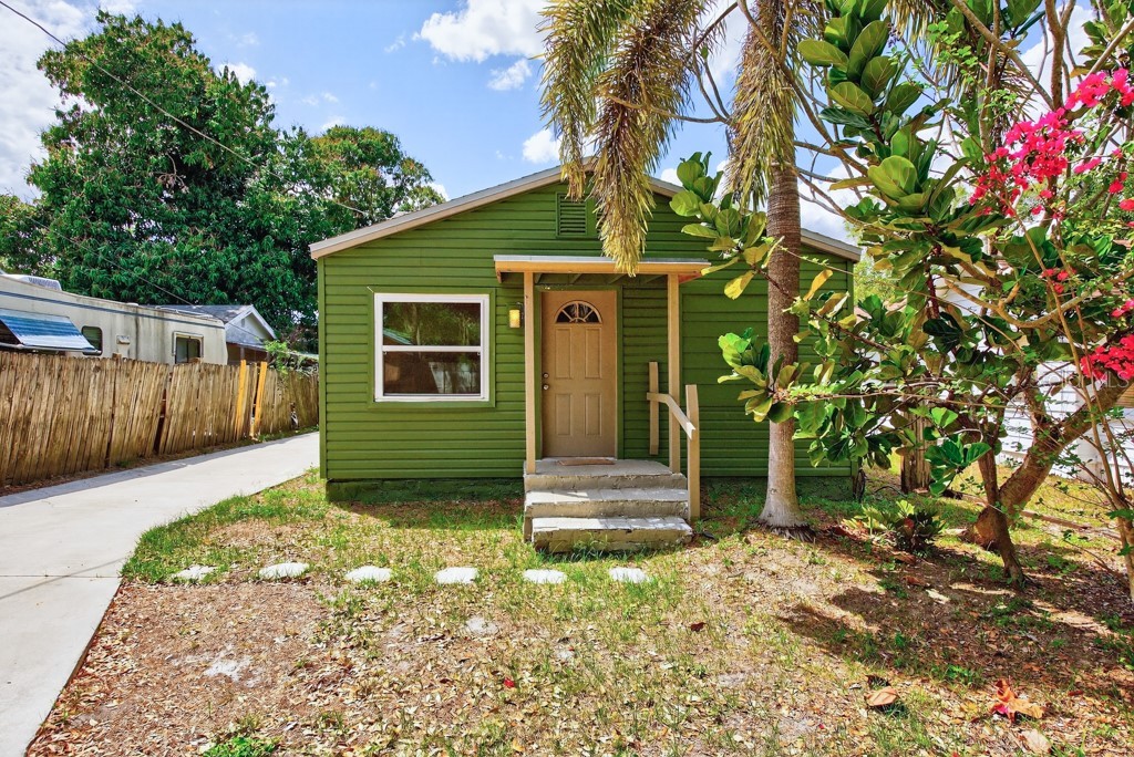 5818 39TH STREET N