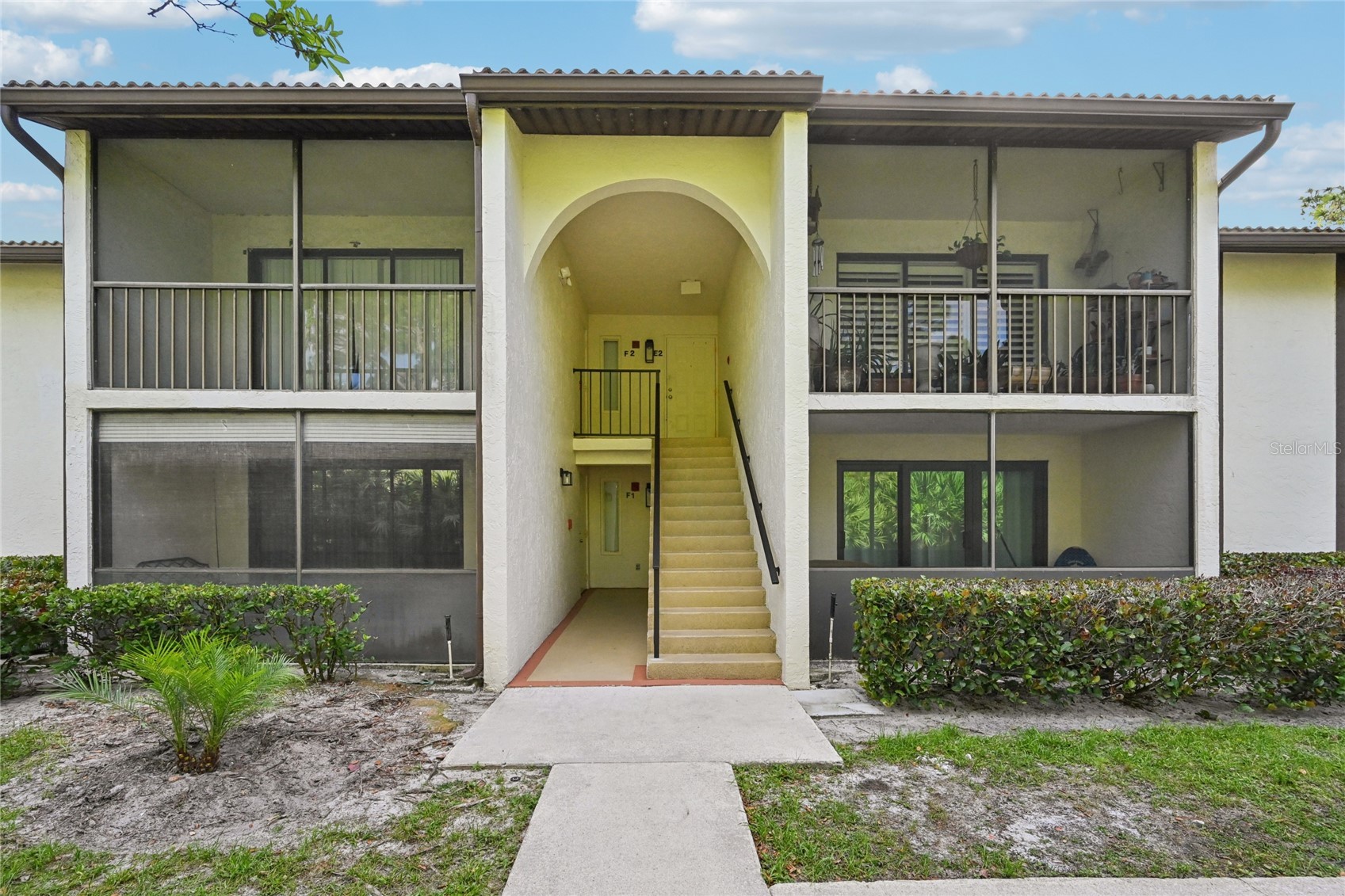 1575 SW SILVER PINE WAY F2