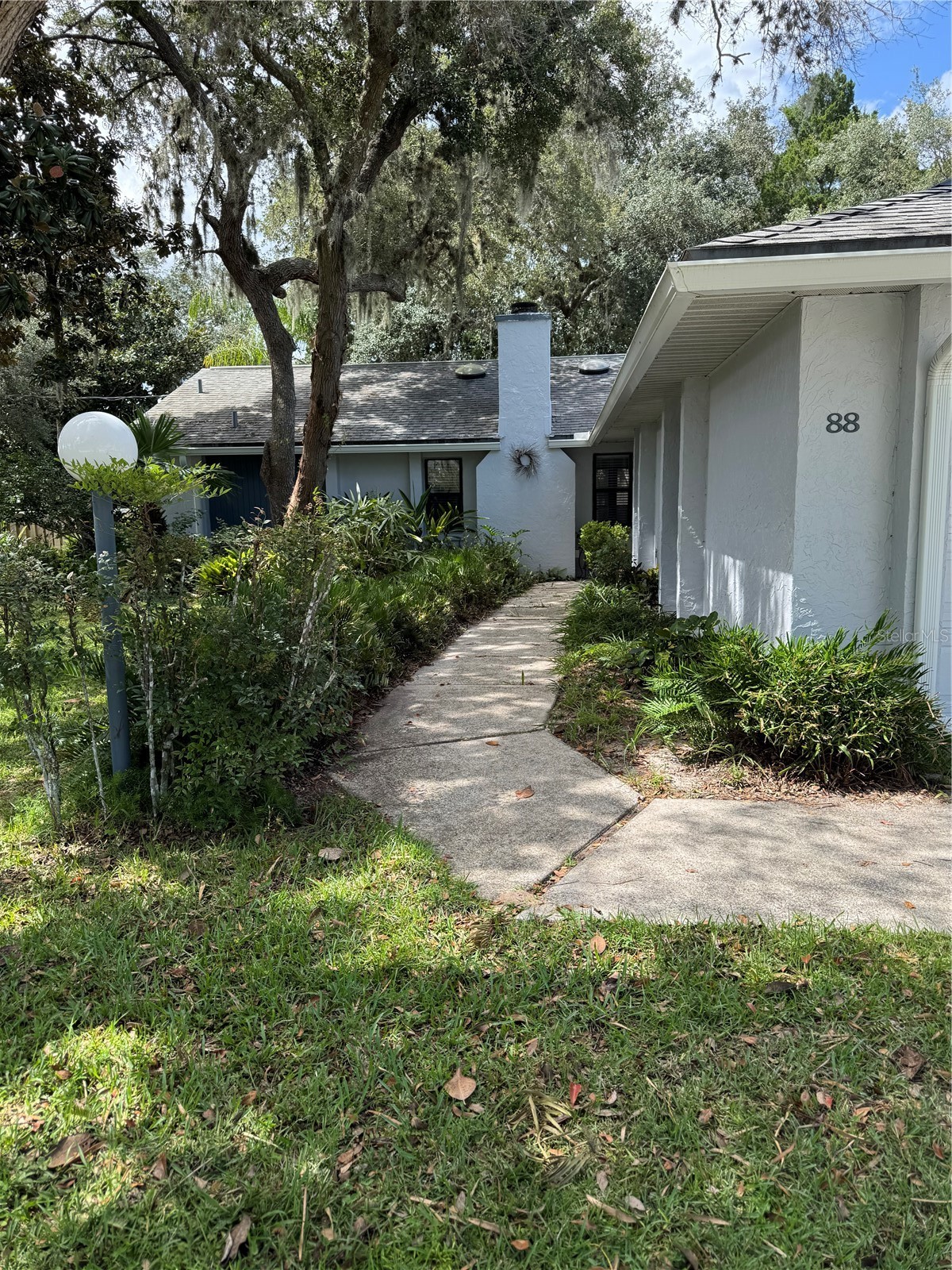88 FREEPORT LANE