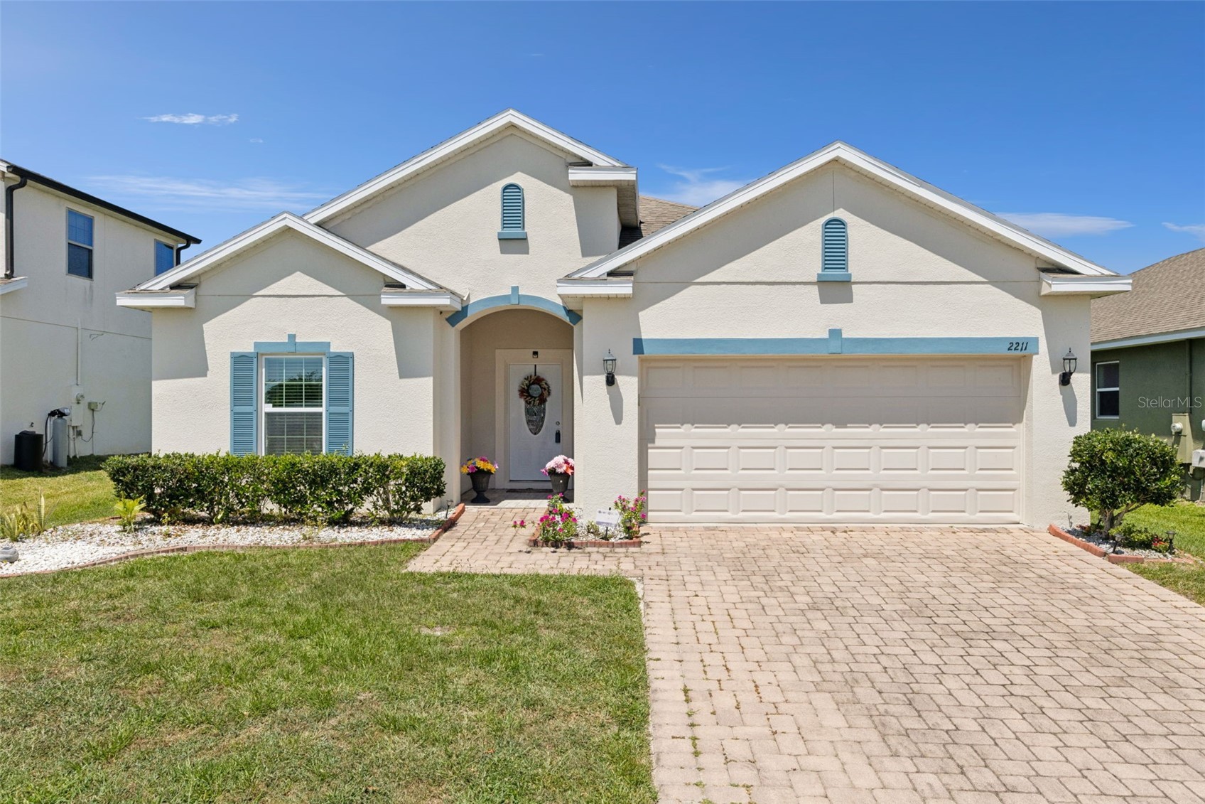 2211 RIVERGLEN COURT