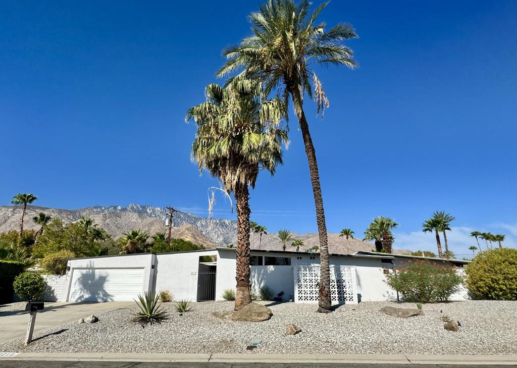 2211 N Starr Road