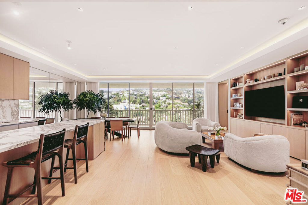 9255 Doheny Road 1803