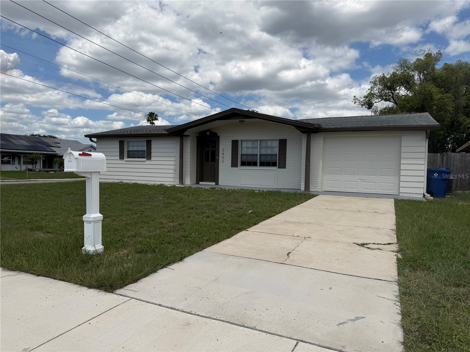 3452 COLUMBUS DRIVE