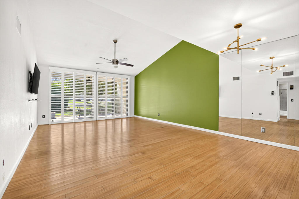 1117 S La Verne Way