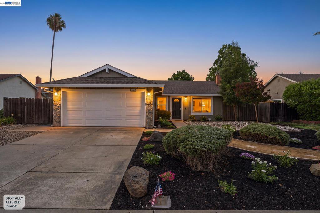 1665 Honeysuckle Rd