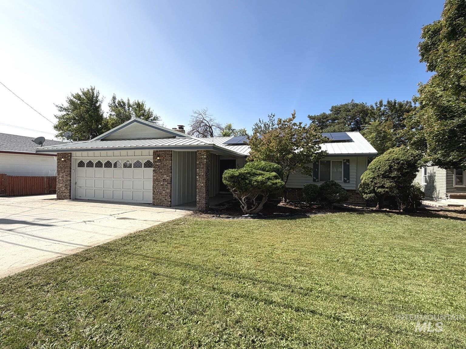 2410 S 10th Ave, Caldwell ID 83605