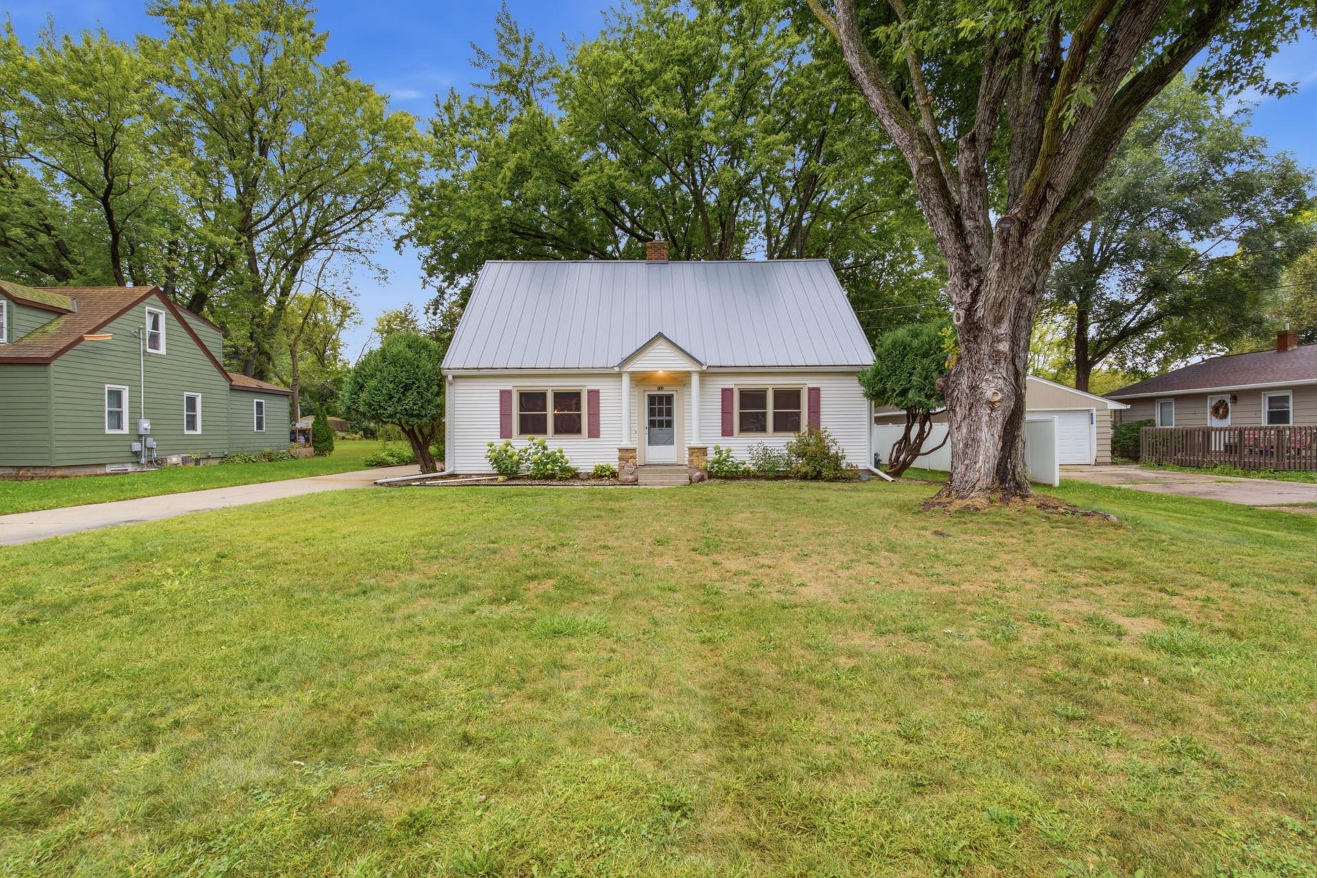 751 3rd Street N, Dassel, MN 55325