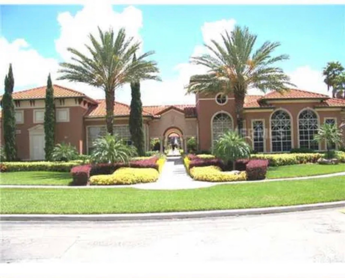 5566 METROWEST BOULEVARD 301