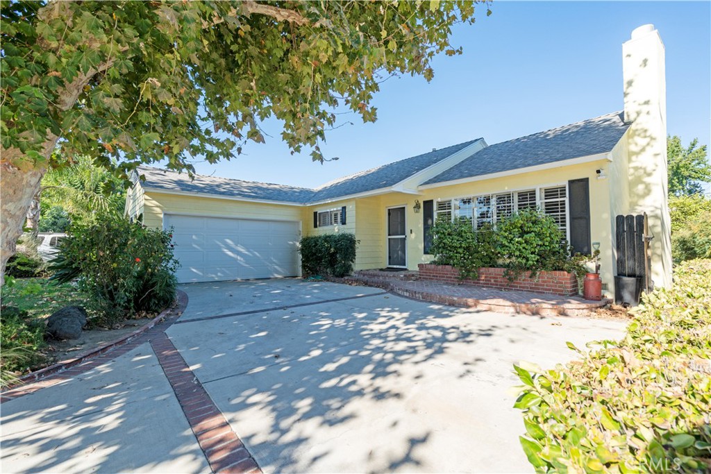 7032 Encino