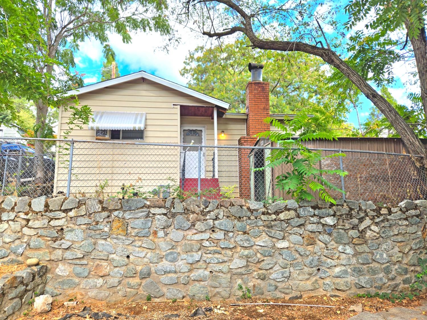 121 Murphy St, Grass Valley, CA 95945-6322
