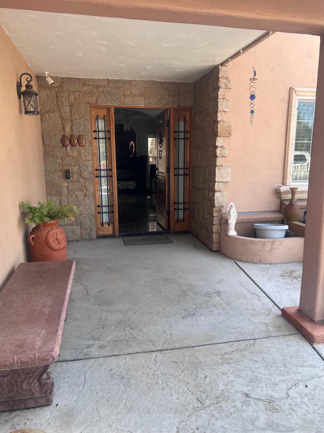 709 Crystal Springs Dr, Woodland, CA 95776