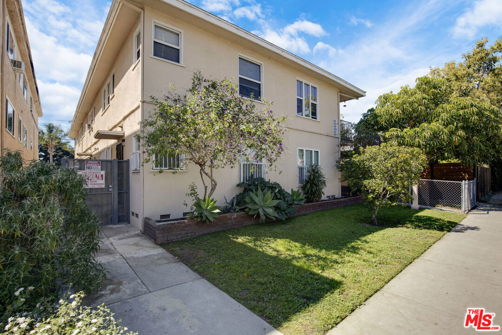 4253 S Centinela Avenue
