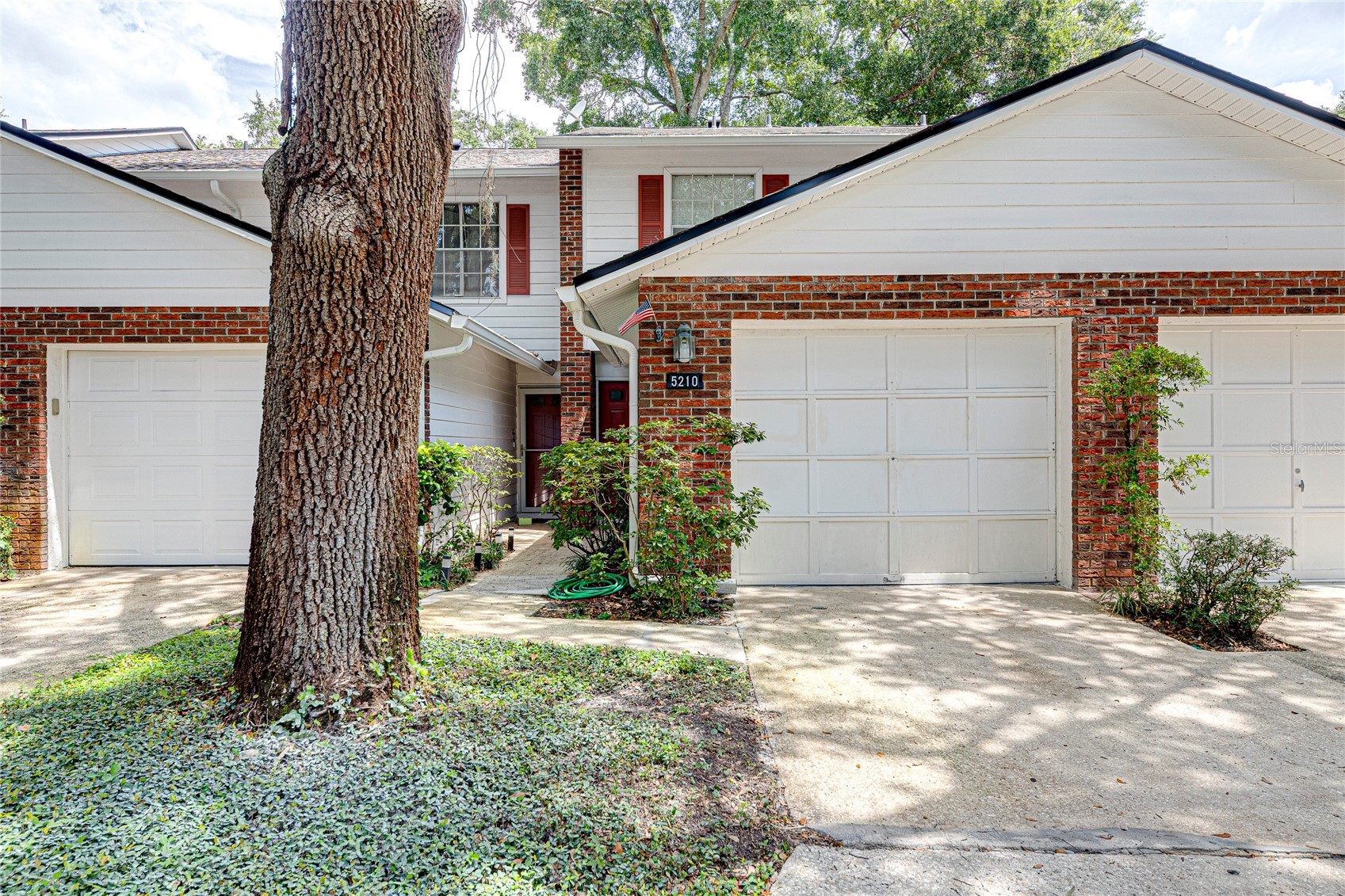 5210 LAZY OAKS DRIVE
