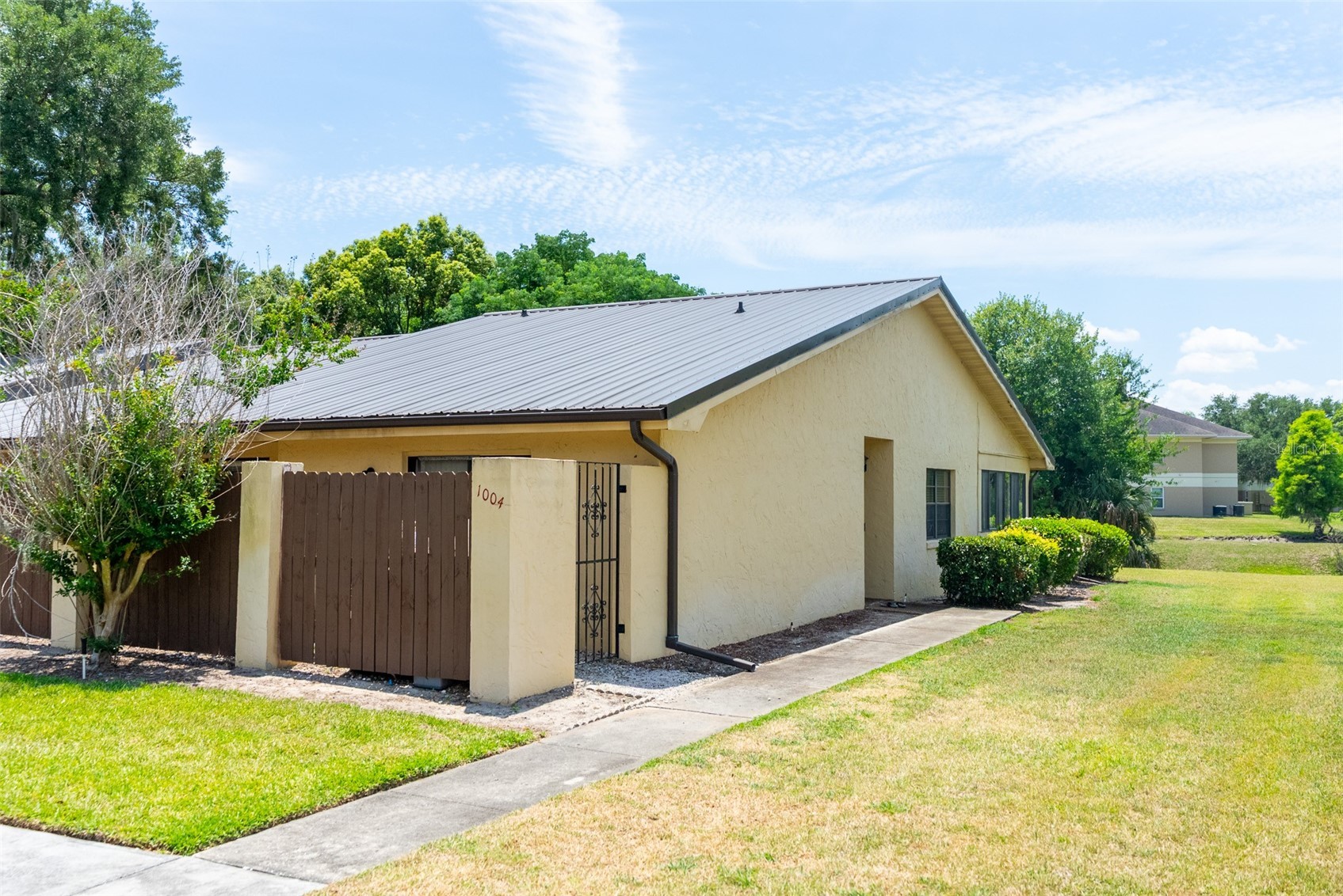 1004 MEDINAH DRIVE