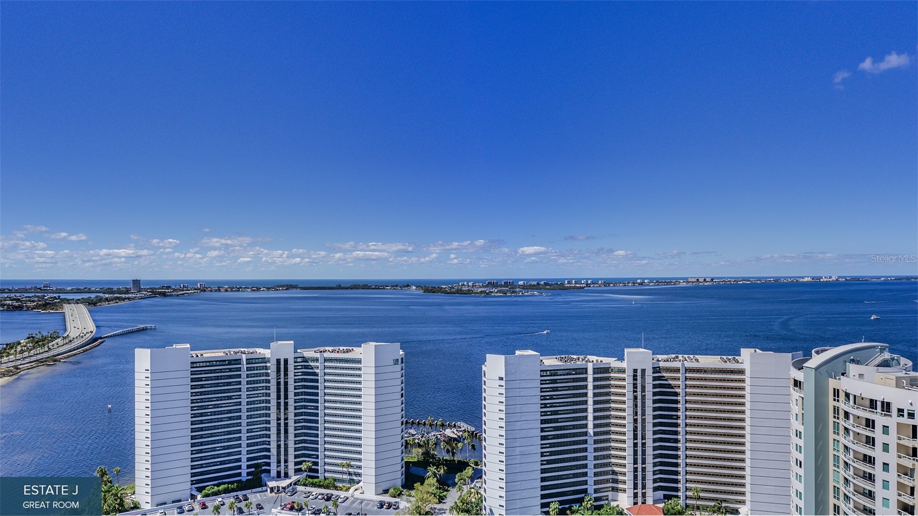 555 QUAY COMMON 1704