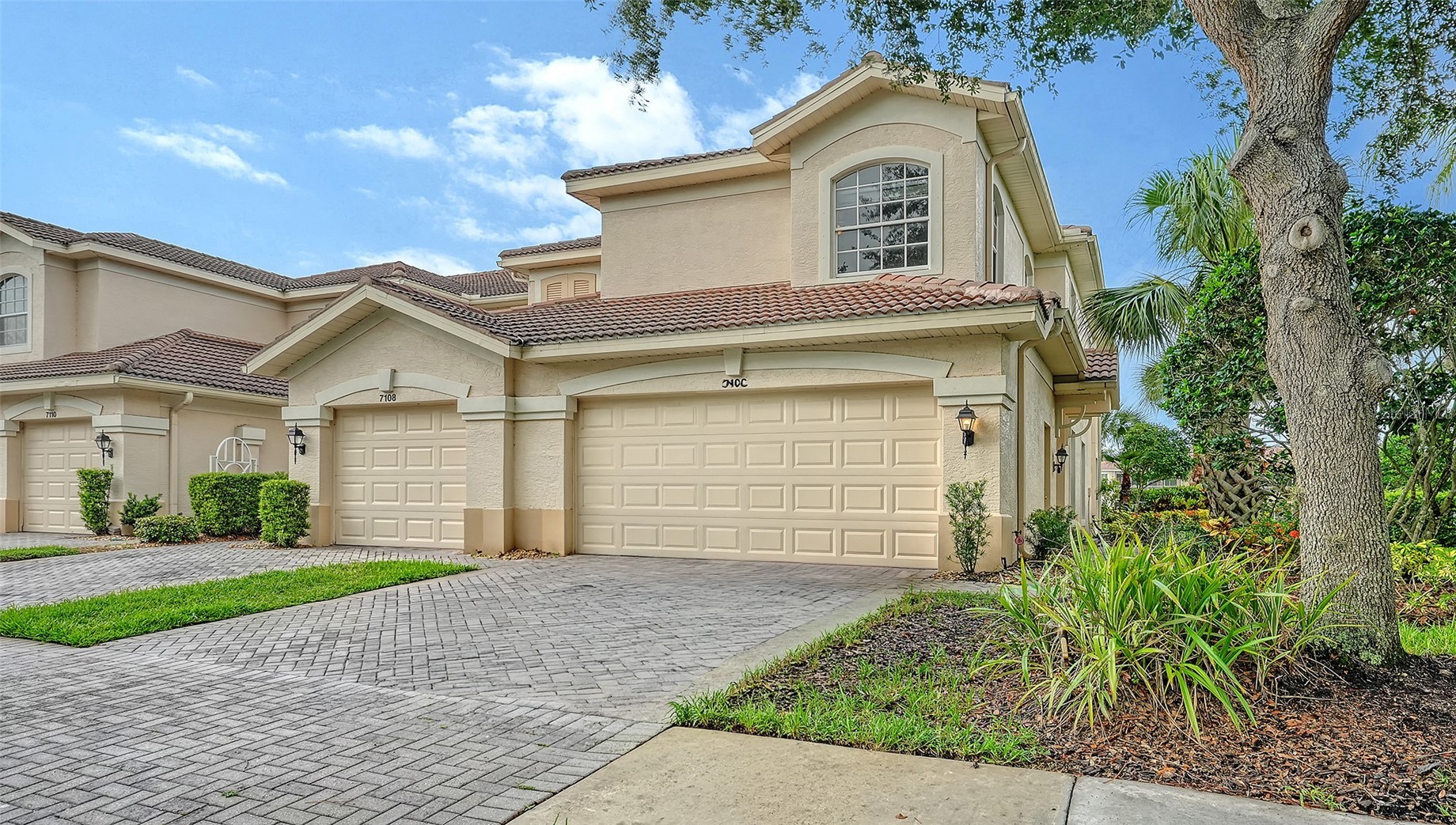 7106 PROSPERITY CIRCLE 1201