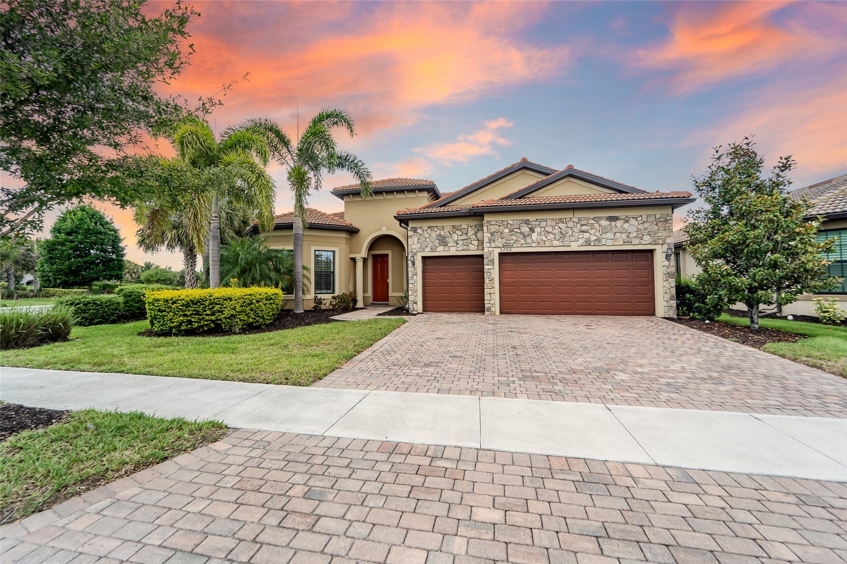 5700 SWEET LEAF WAY