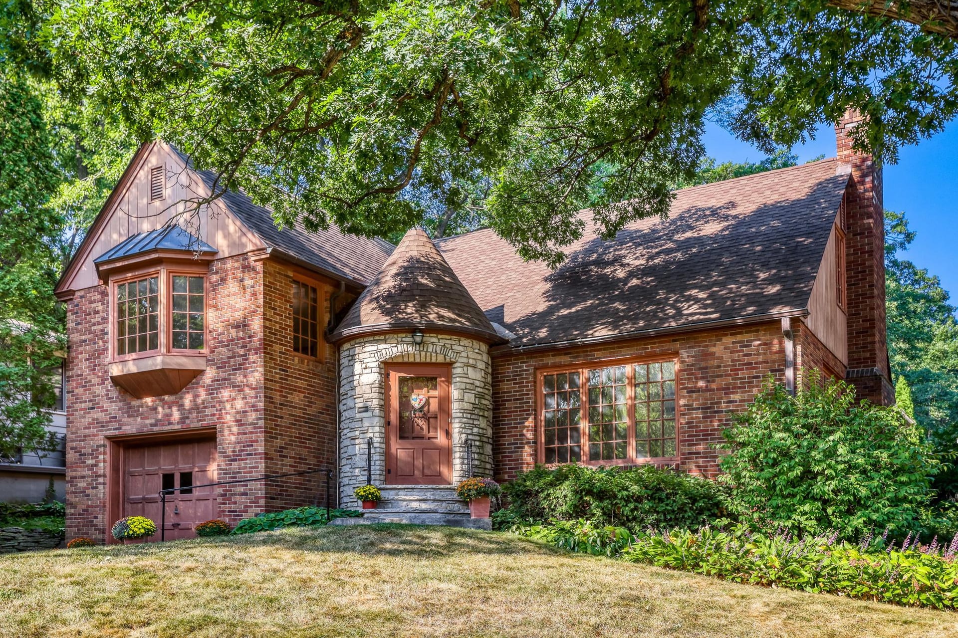 1393 Keston Street, Saint Paul, MN 55108