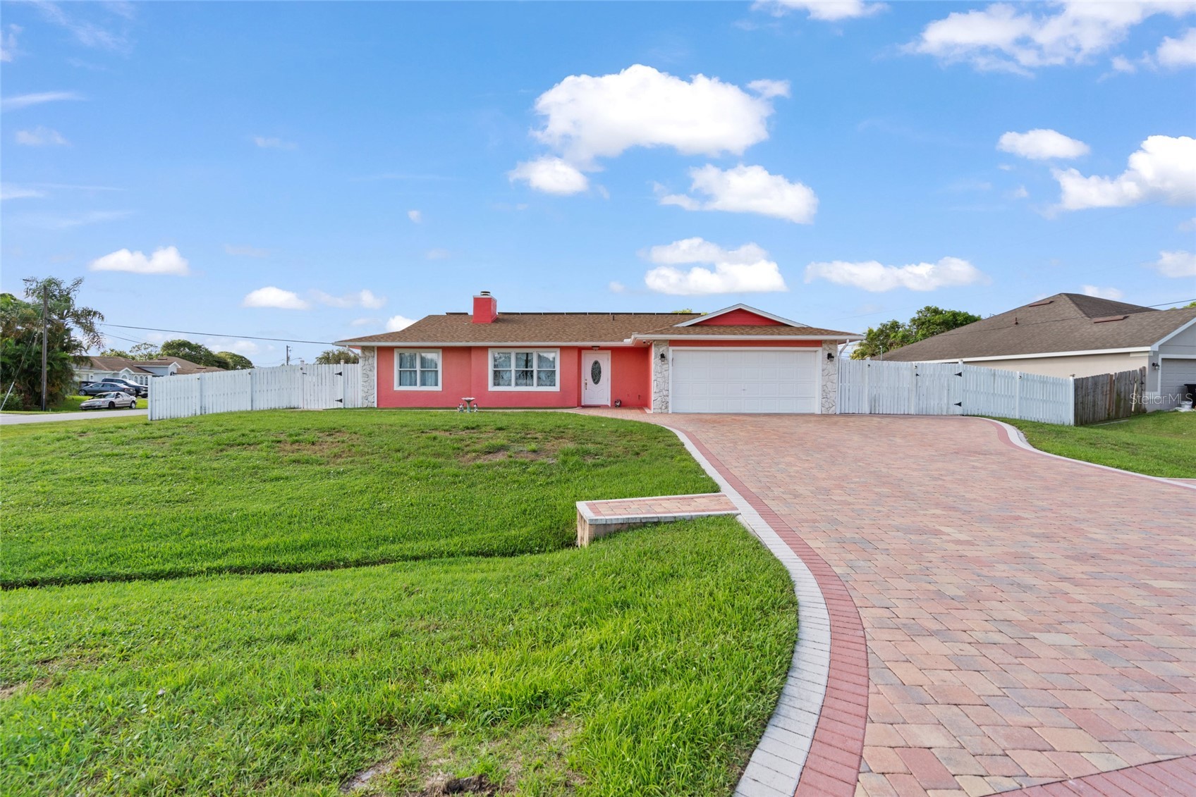 402 SW SEAFLOWER TERRACE