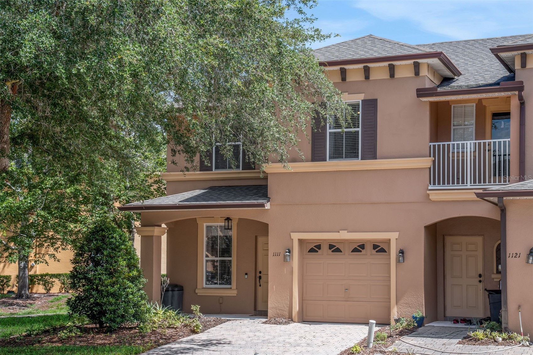 1111 LONG OAK WAY