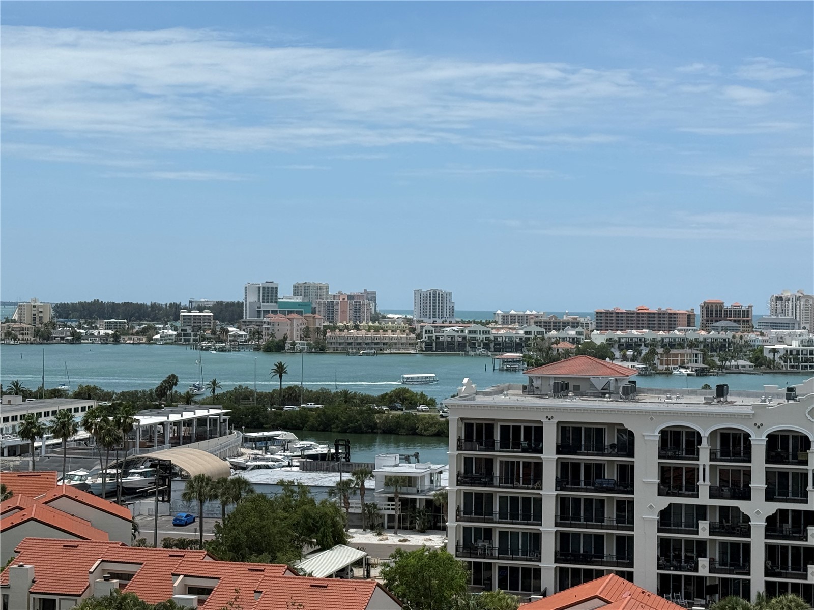 255 DOLPHIN POINT 2