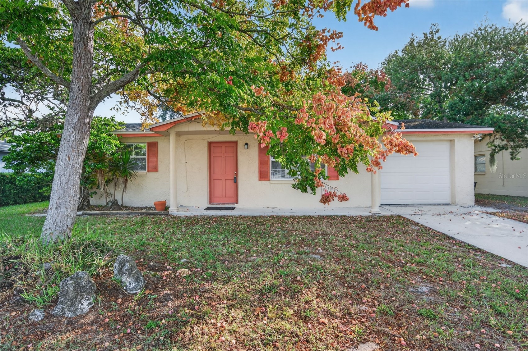 10102 GLEN MOOR LANE