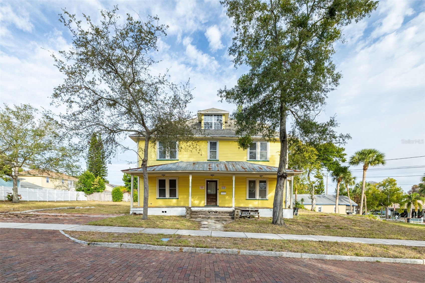 553 DIVISION STREET