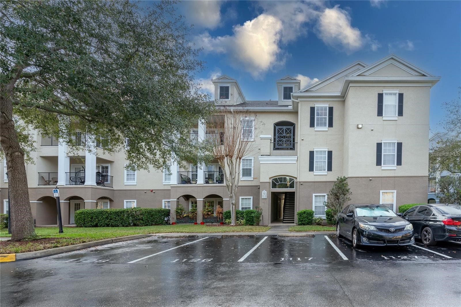 3583 CONROY ROAD 1135