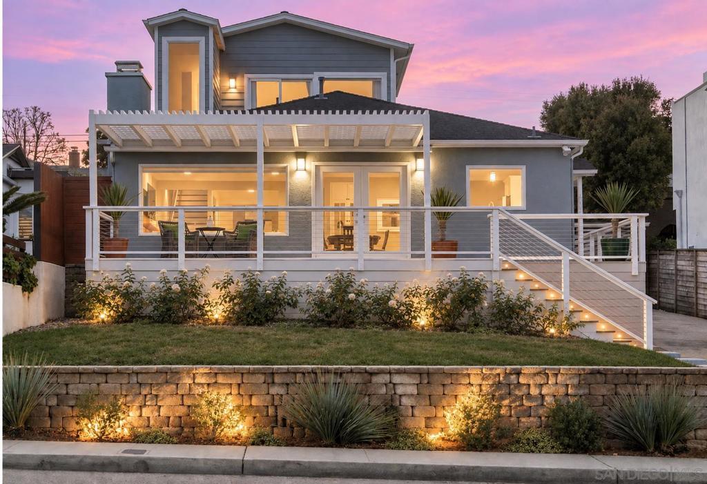 1122 Catalina Blvd