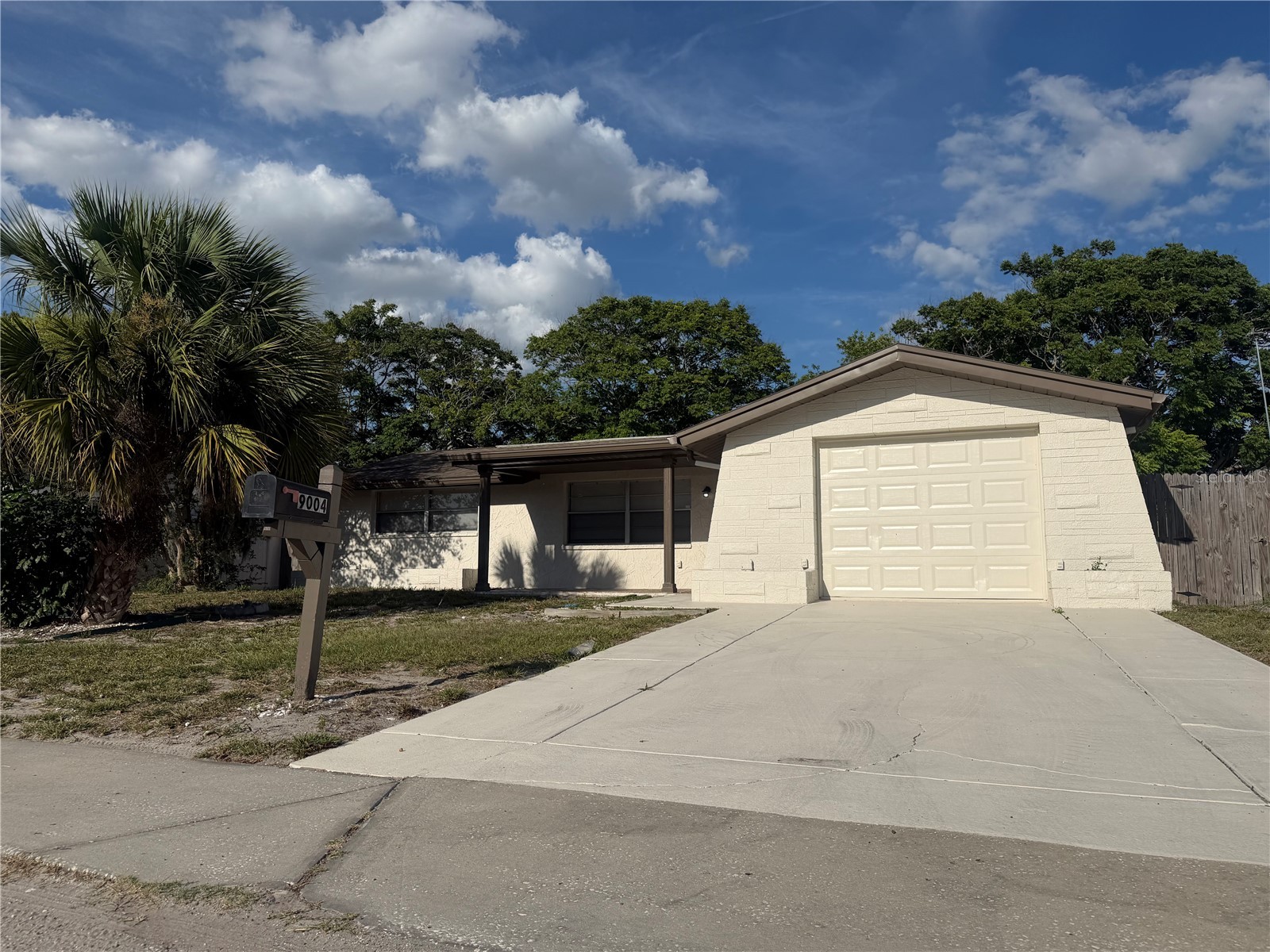 9004 SAINT REGIS LANE