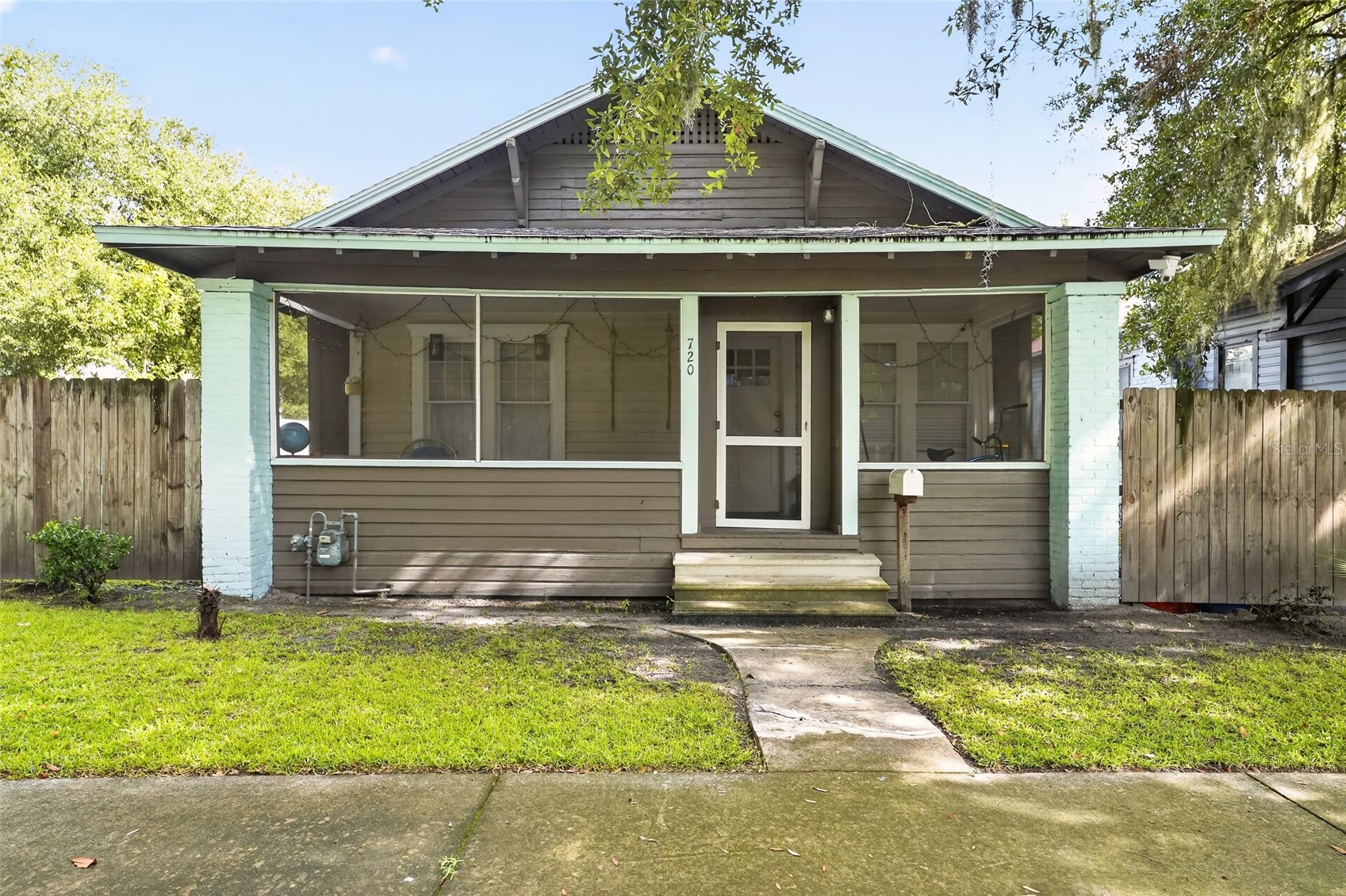 720 NW 2ND AVENUE