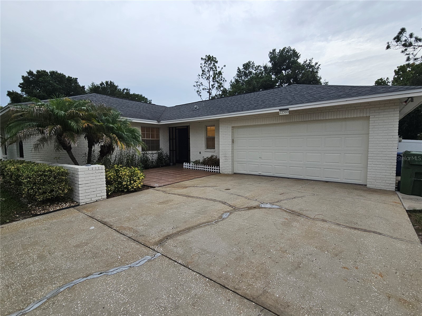 22360 SOUTHSHORE DRIVE
