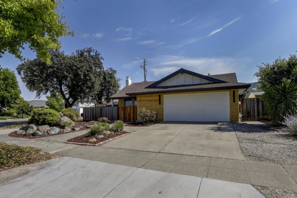 352 Utica Lane